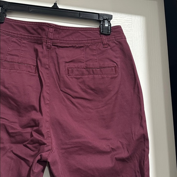 GAP Women's Girlfriend Khaki Pants - Picture 4 of 5